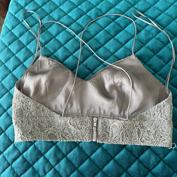 Silver lace crop top - Picture 5 of 8